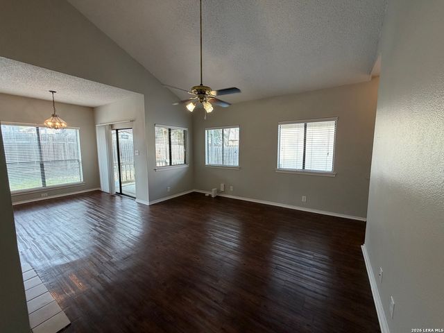 5827 Spring Green, San Antonio, TX 78247