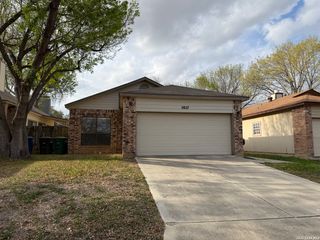 5827 Spring Green, San Antonio, TX 78247
