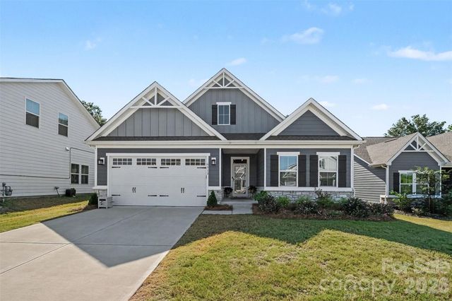 6513 Cumberland Drive, Harrisburg, NC 28075