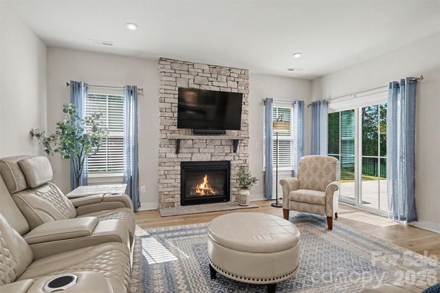 6513 Cumberland Drive, Harrisburg, NC 28075