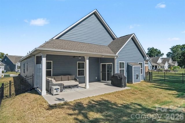6513 Cumberland Drive, Harrisburg, NC 28075