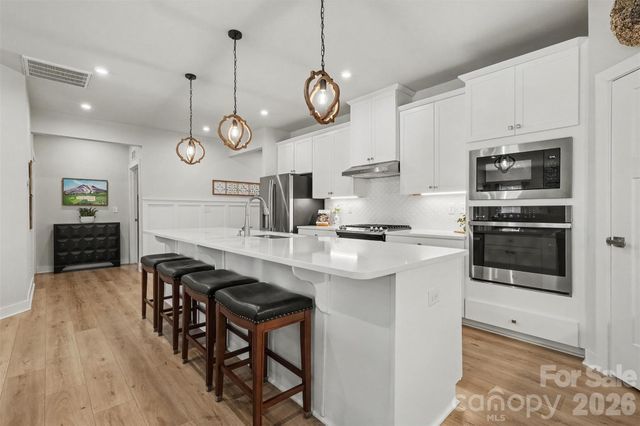 6513 Cumberland Drive, Harrisburg, NC 28075