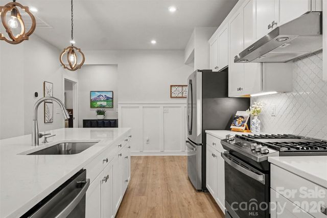 6513 Cumberland Drive, Harrisburg, NC 28075