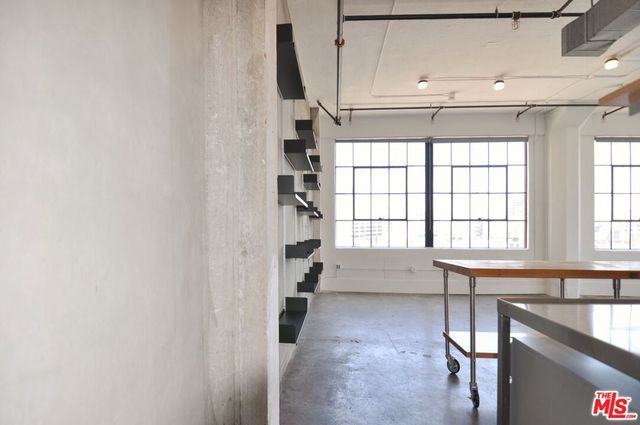 315 E 8th Street 406, Los Angeles, CA 90014