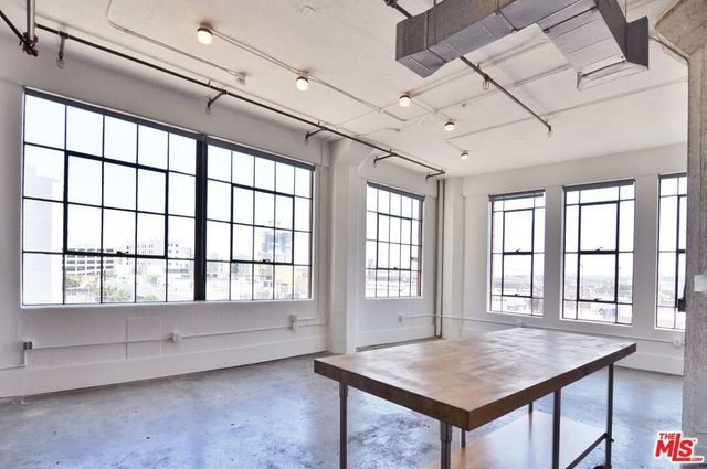 315 E 8th Street 406, Los Angeles, CA 90014