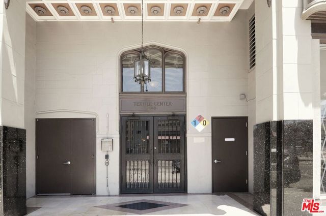 315 E 8th Street 406, Los Angeles, CA 90014