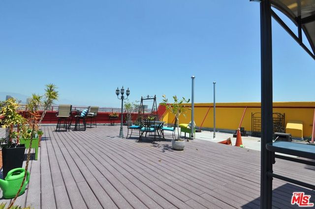 315 E 8th Street 406, Los Angeles, CA 90014