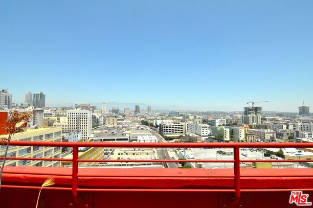 315 E 8th Street 406, Los Angeles, CA 90014