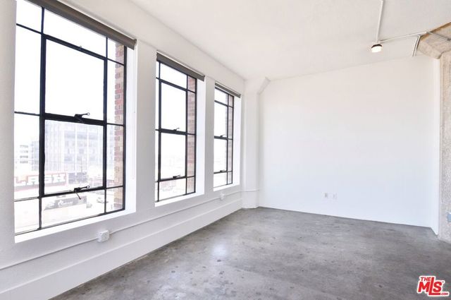 315 E 8th Street 406, Los Angeles, CA 90014