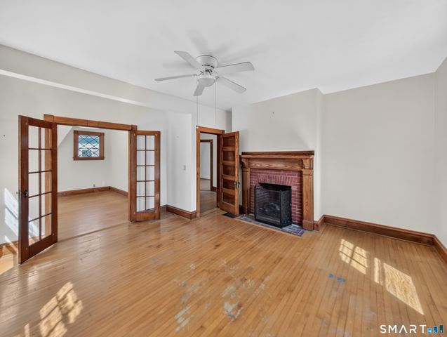 27 Willow Street, Stonington, CT 06355