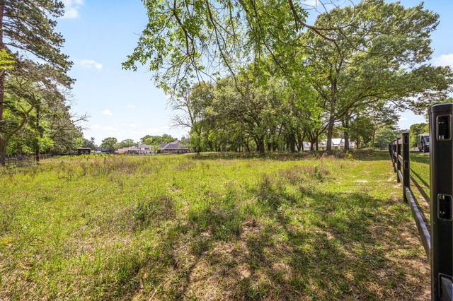 2413 Old Ranch Road, Montgomery, TX 77316