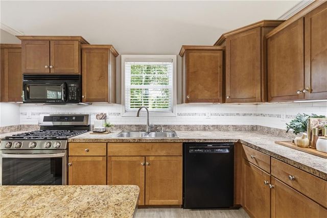 78 Foxdale Way, Dallas, GA 30132