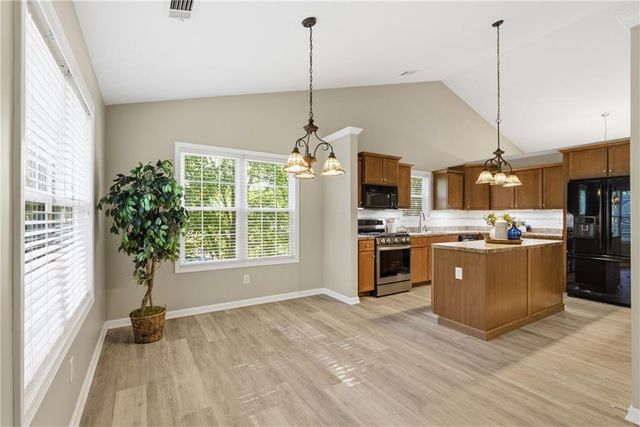 78 Foxdale Way, Dallas, GA 30132