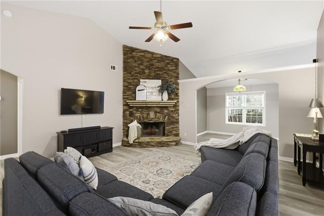 78 Foxdale Way, Dallas, GA 30132