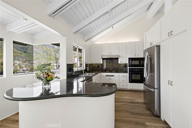665 Temple Hills Drive, Laguna Beach, CA 92651