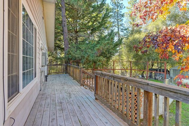 16485 Rolling Oaks Ct, Fiddletown, CA 95629