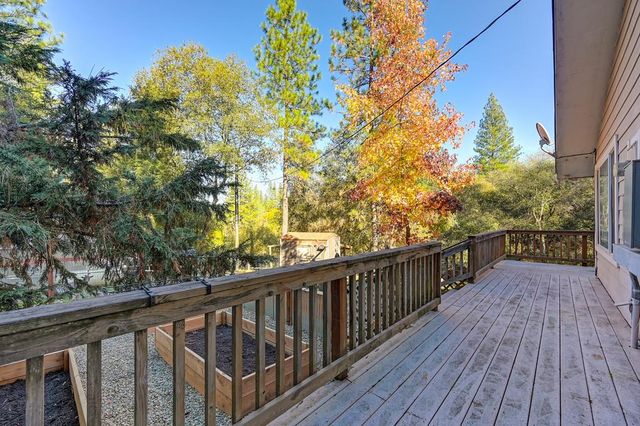 16485 Rolling Oaks Ct, Fiddletown, CA 95629