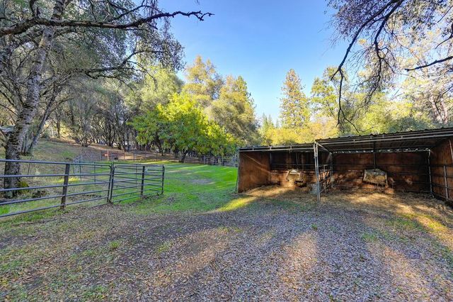 16485 Rolling Oaks Ct, Fiddletown, CA 95629