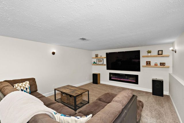 1507 Quebec Avenue N, Champlin, MN 55316