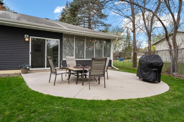 1507 Quebec Avenue N, Champlin, MN 55316