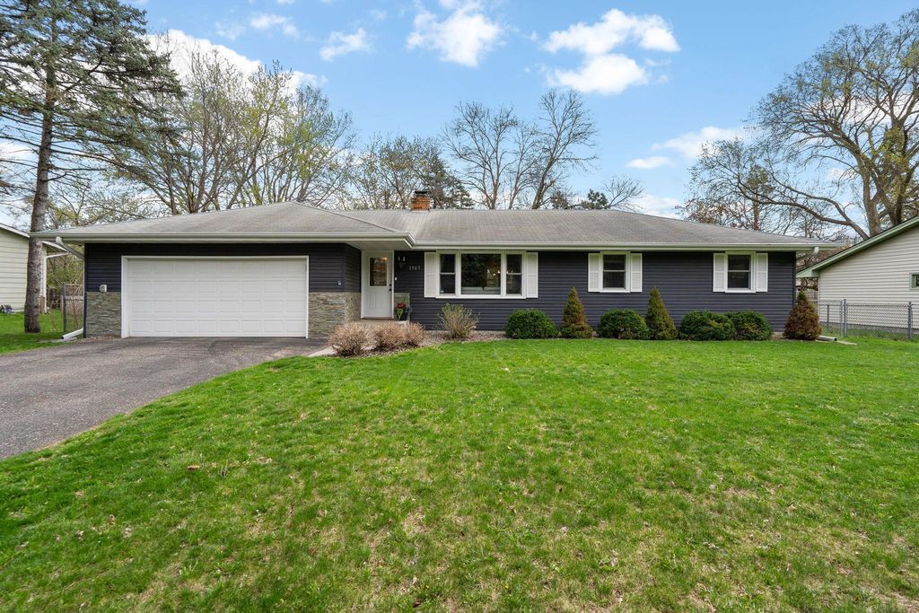 1507 Quebec Avenue N, Champlin, MN 55316