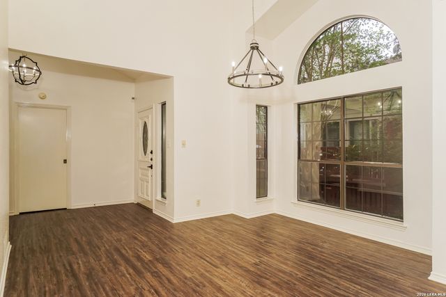 1319 Saint Andrews, San Antonio, TX 78248