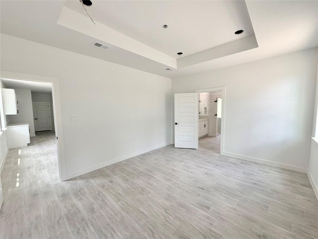 602 Road 5201, Cleveland, TX 77327
