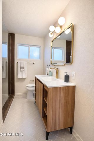 3405 VOLCANIC Avenue, El Paso, TX 79904