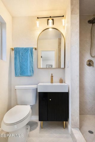 3405 VOLCANIC Avenue, El Paso, TX 79904