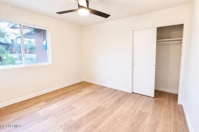 3405 VOLCANIC Avenue, El Paso, TX 79904