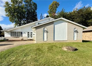 6566 Elmdale Road, Middleburg Heights, OH 44130