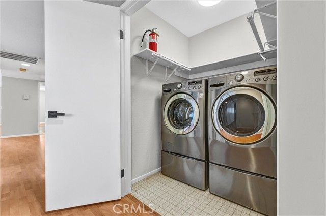 1304 Stanley 10, Glendale, CA 91206