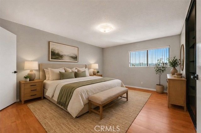1304 Stanley 10, Glendale, CA 91206