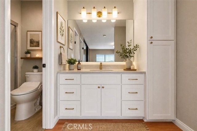 1304 Stanley 10, Glendale, CA 91206
