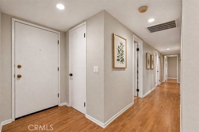 1304 Stanley 10, Glendale, CA 91206