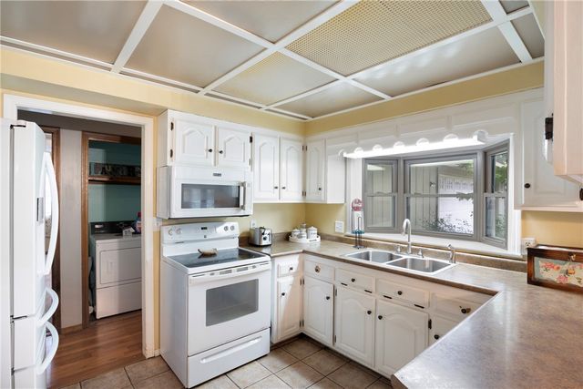 1433 Shalimar Circle, Russellville, AR 72802