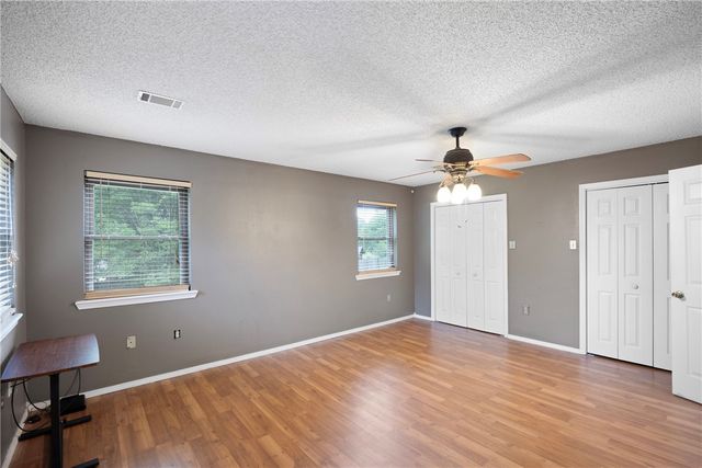 1433 Shalimar Circle, Russellville, AR 72802