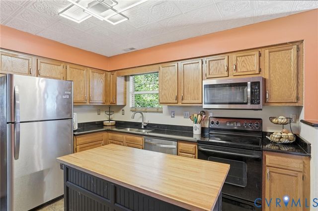 3511 Silver Oak Ct, North Chesterfield, VA 23234