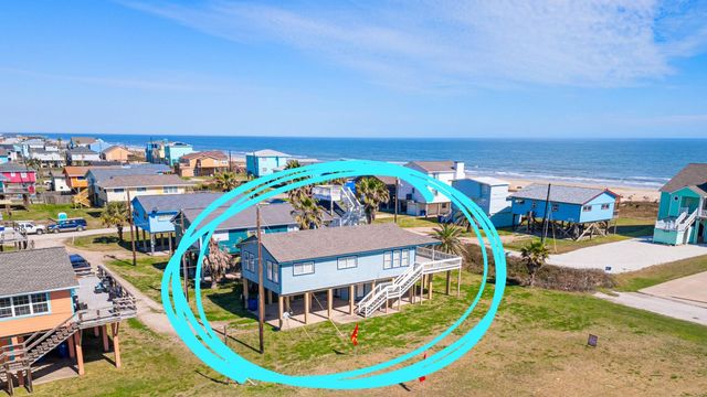 1635 Sandpebble Place, Surfside Beach, TX 77541