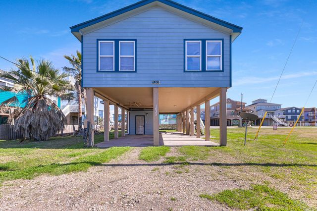 1635 Sandpebble Place, Surfside Beach, TX 77541