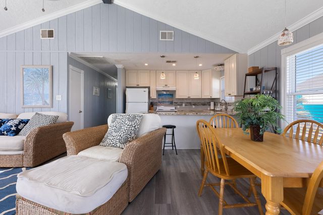 1635 Sandpebble Place, Surfside Beach, TX 77541