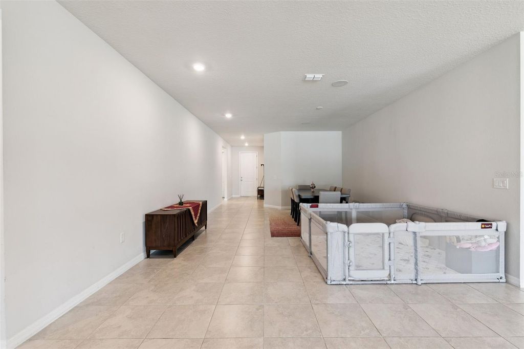 Image 9 of property listing at 3322 CANYON GRAND POINT, Longwood, FL 32779