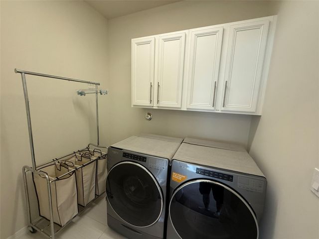 1467 Pongam Terrace, Hollywood, FL 33021