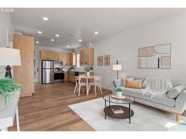 7725 Se 77TH Pl, Portland, OR 97206