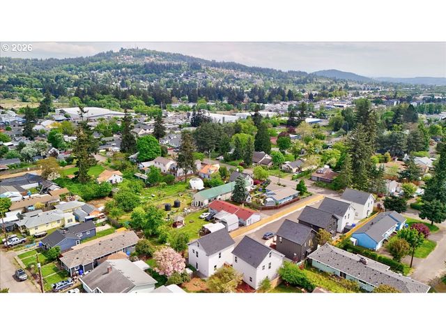 7725 Se 77TH Pl, Portland, OR 97206