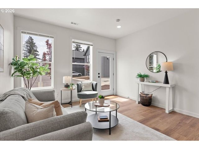 7725 Se 77TH Pl, Portland, OR 97206