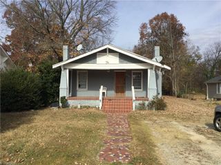 3805 Oak Grove Avenue, Greensboro, NC 27405