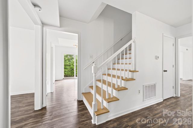 616 Silversmith Lane, Charlotte, NC 28270