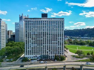 320 Fort Duquesne Blvd 19L, Downtown Pgh, PA 15222
