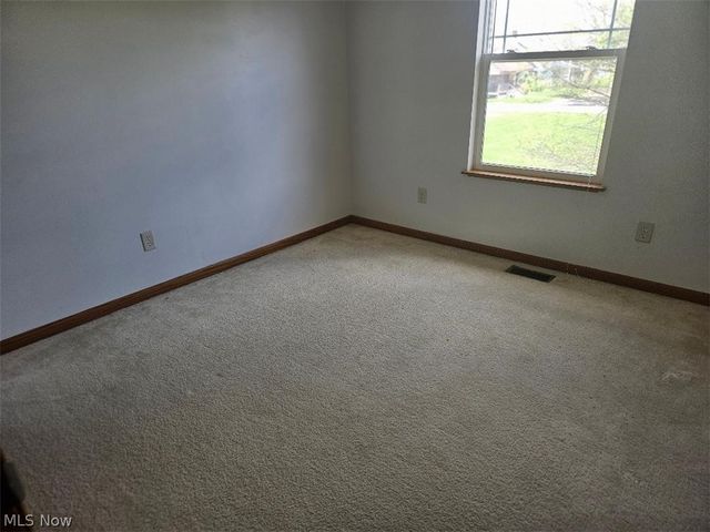 1206 Patriot Place SW, Massillon, OH 44647